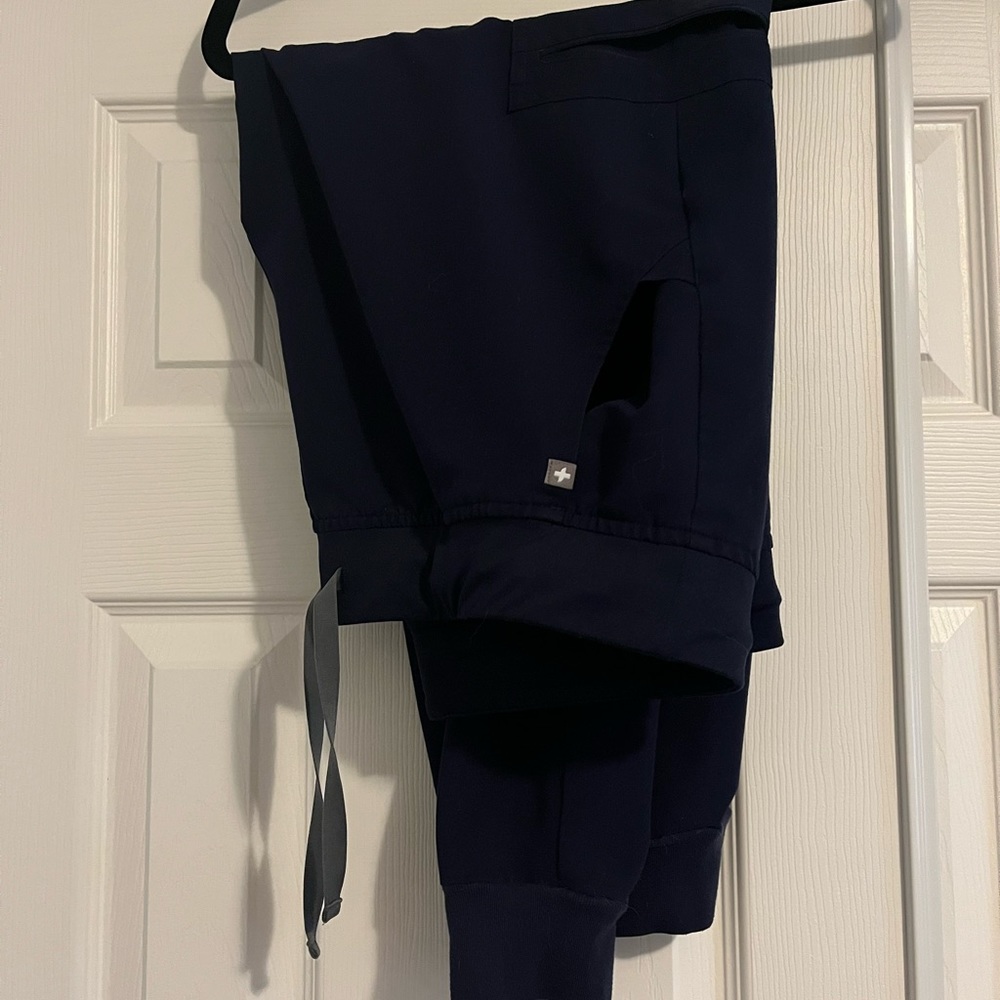 Navy Zamora joggers, figs, xl petite